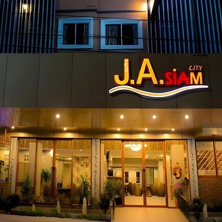 פאטאיה Collection O Ja Siam City מראה חיצוני תמונה